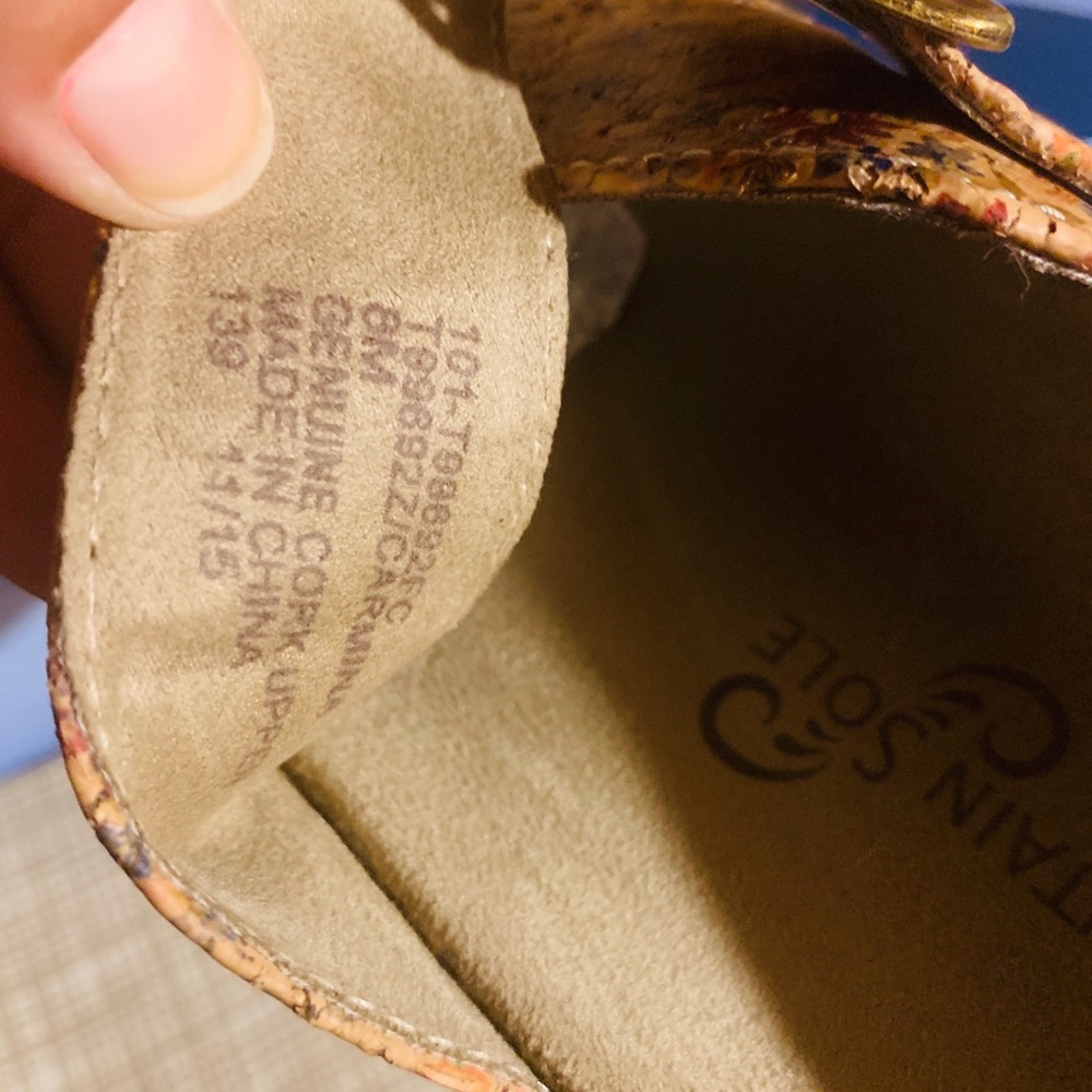 Sandals - Picture 5 of 7